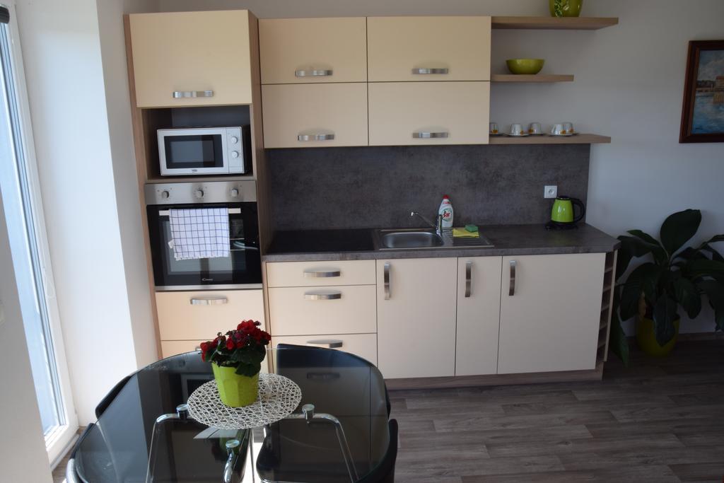 Apartamento Penzion Na Samotách Jindřichův Hradec Exterior foto